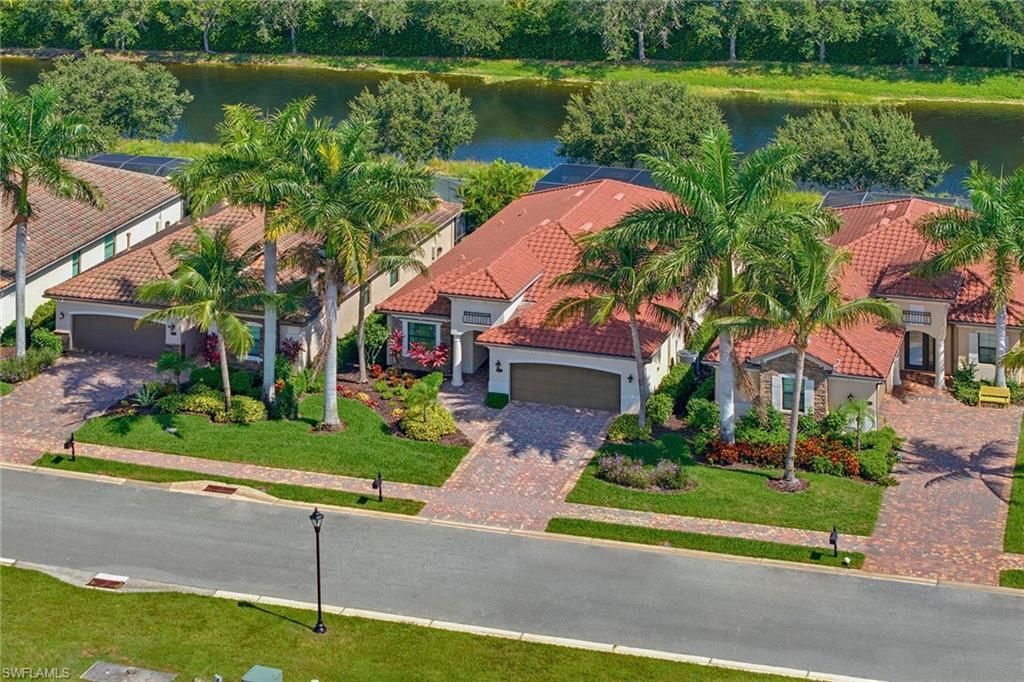 2918 Aviamar Cir, Naples, FL 34114 Photo