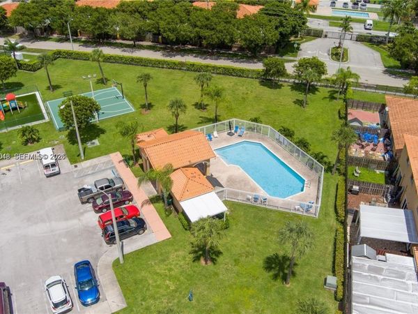 18133 SW 109th Path , Unit None, Miami, FL 33157