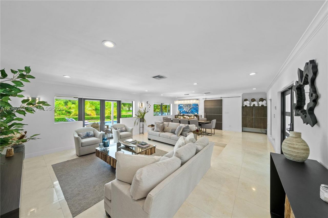 7420 SW 109th Ter, Pinecrest, FL 33156 Photo