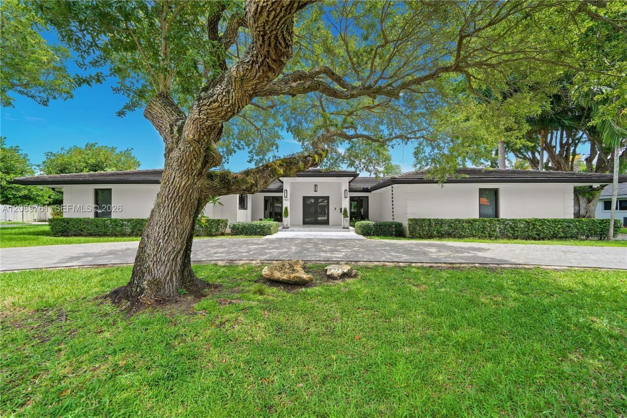 7420 SW 109th Ter, Pinecrest, FL 33156 Photo