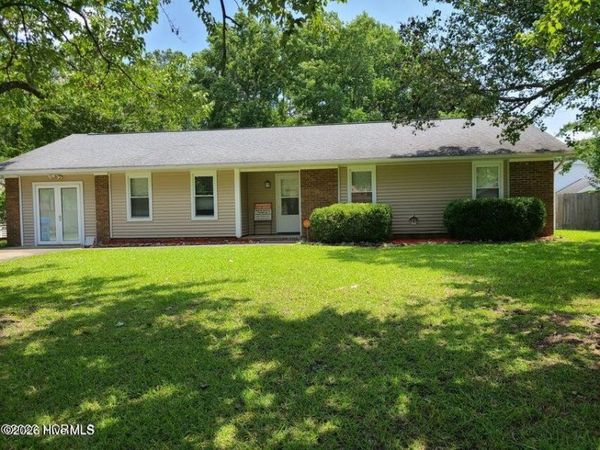 1302 Kevin Court , Jacksonville, NC 28546
