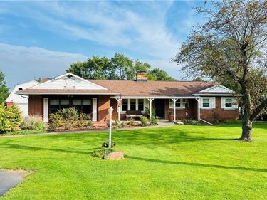 2509 Moore Road, Ransomville, NY 14131