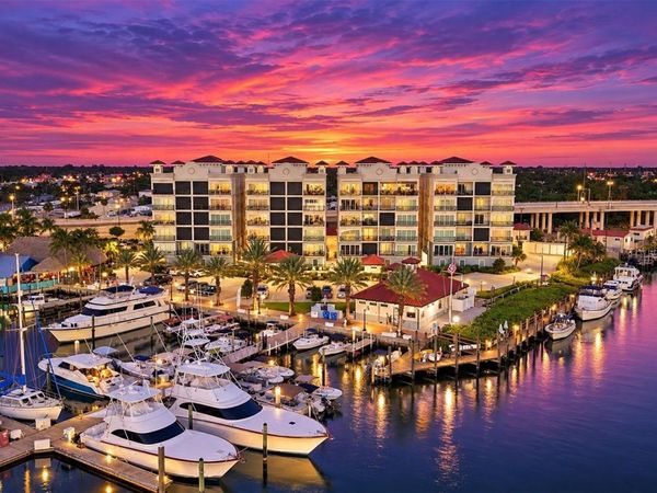 507 TAMIAMI TRAIL N, Unit 201, VENICE, FL 34285