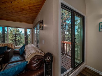 157 Holly Lane, Stateline, NV 89449 Photo