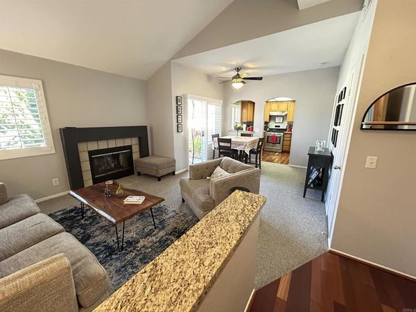 750 Breeze Hill, Unit 68, Vista, CA 92081