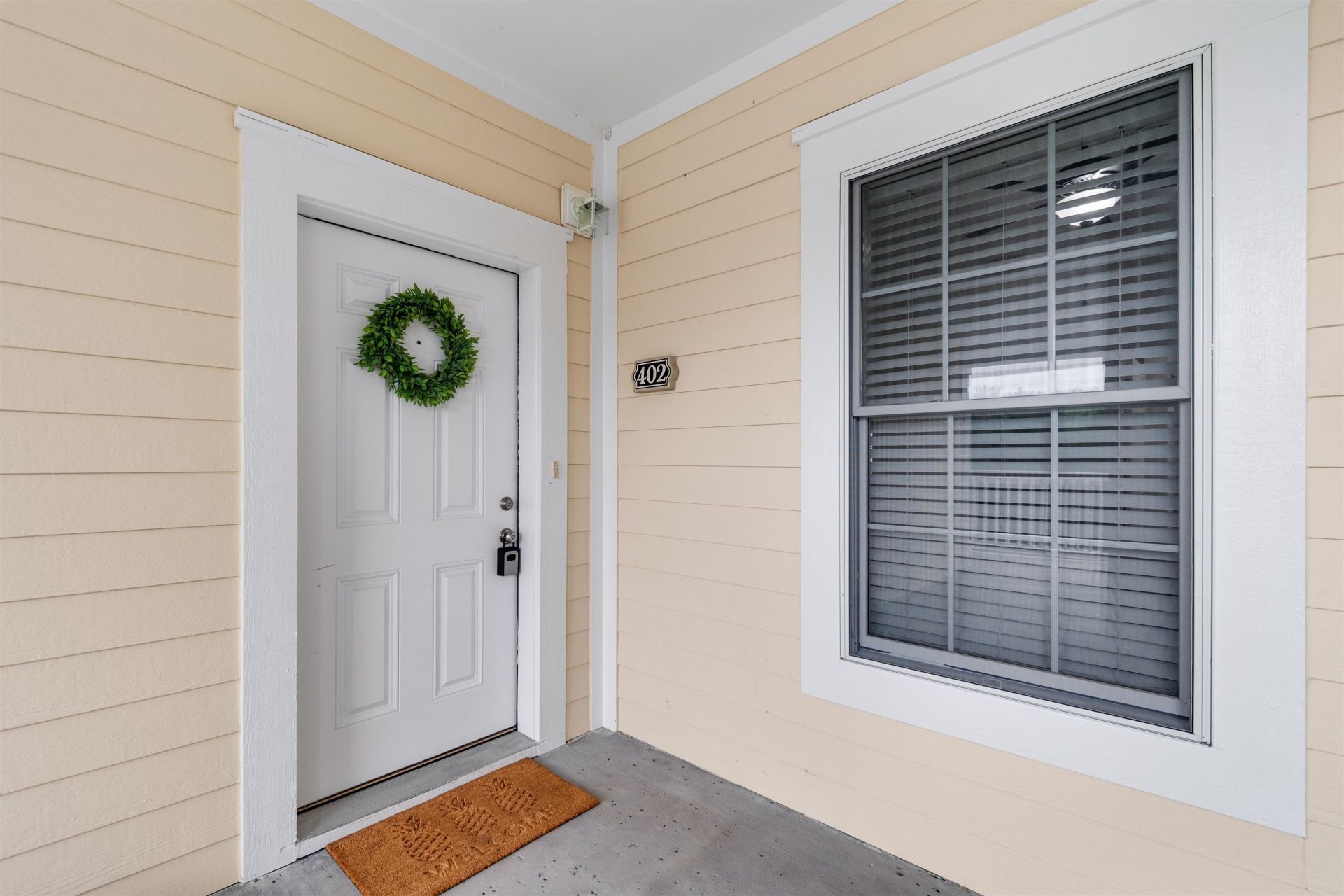 4843 Luster Leaf Circle  Photo 6