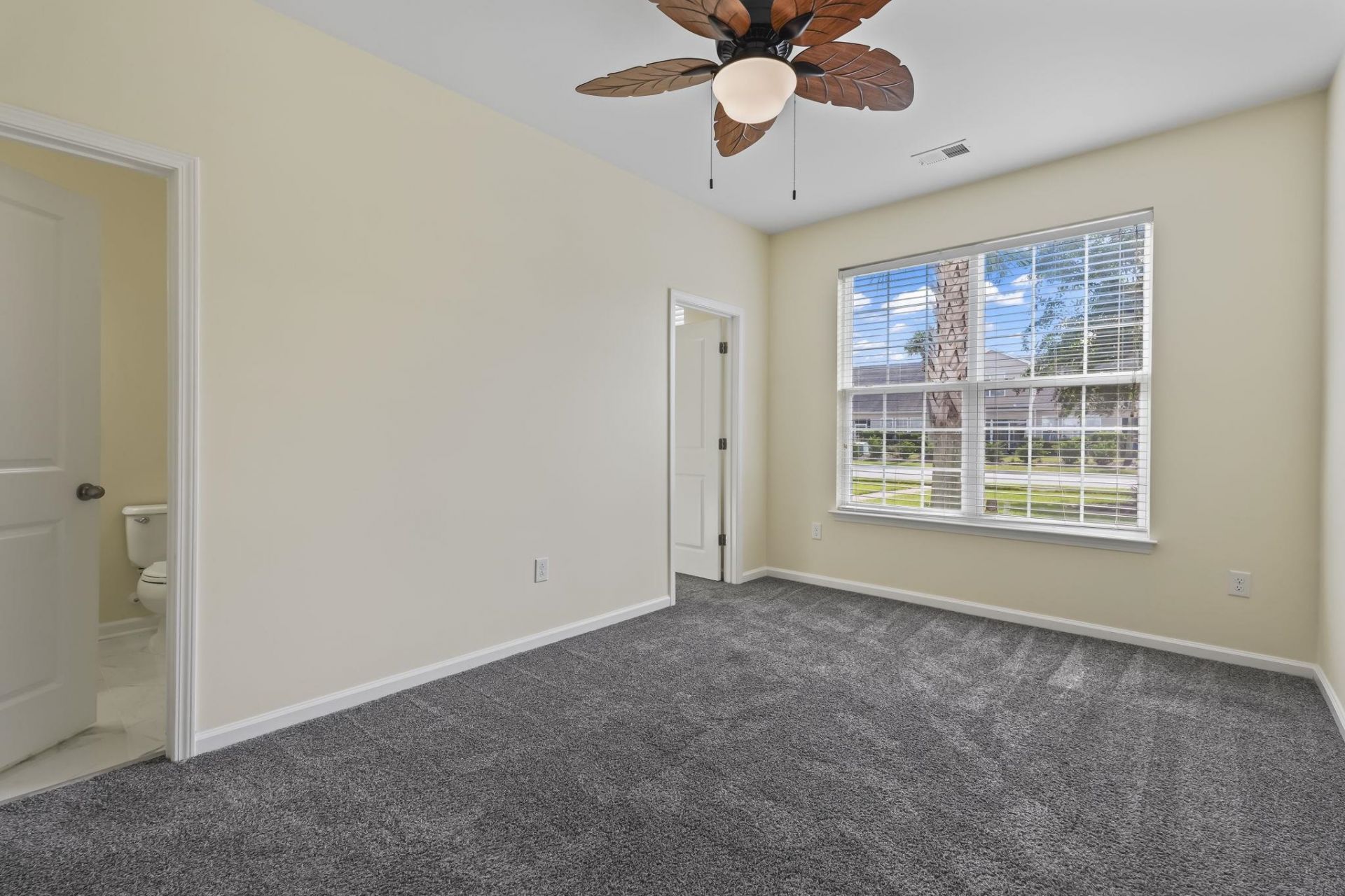 656 Pistoia Ln. Photo 15