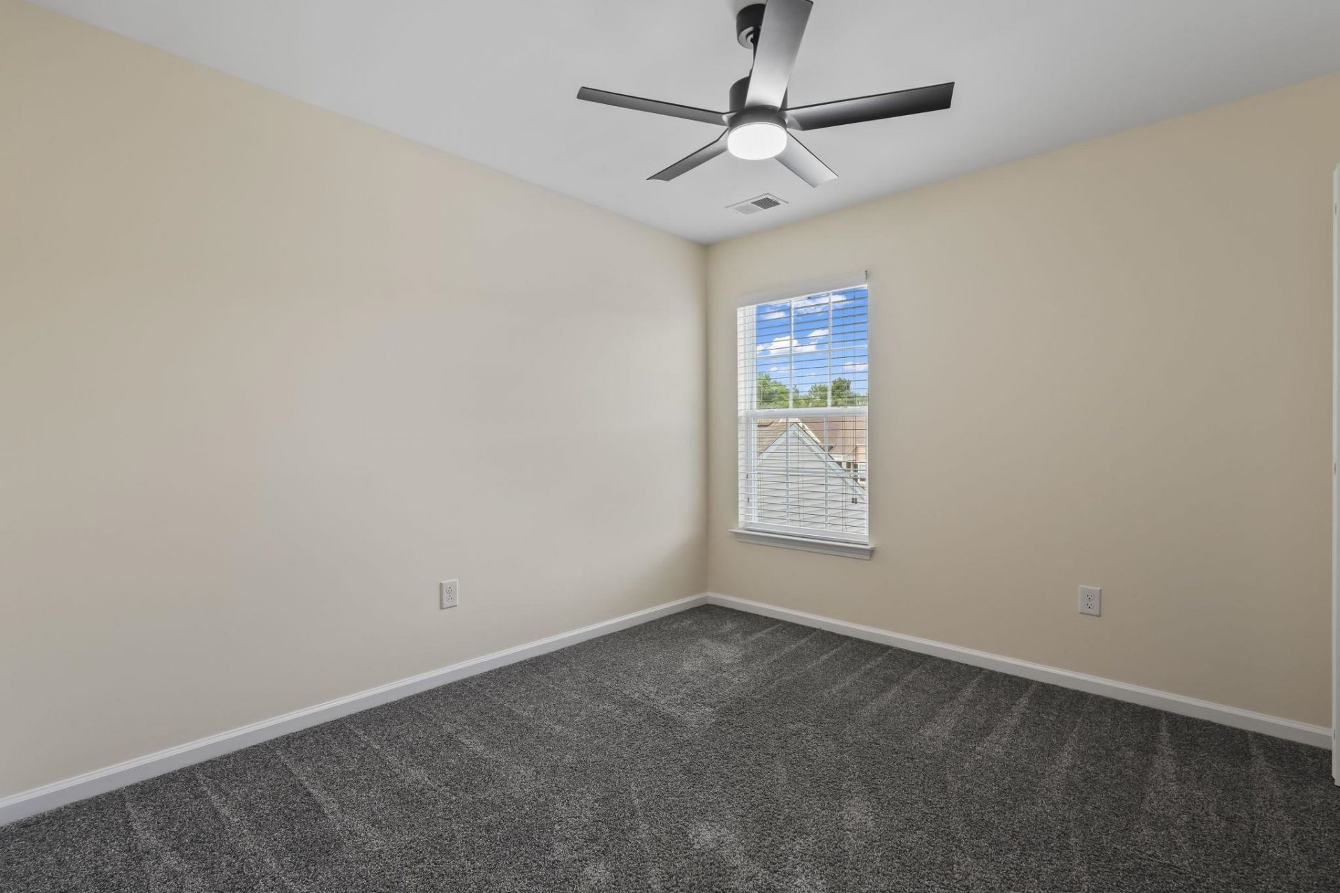 656 Pistoia Ln. Photo 25