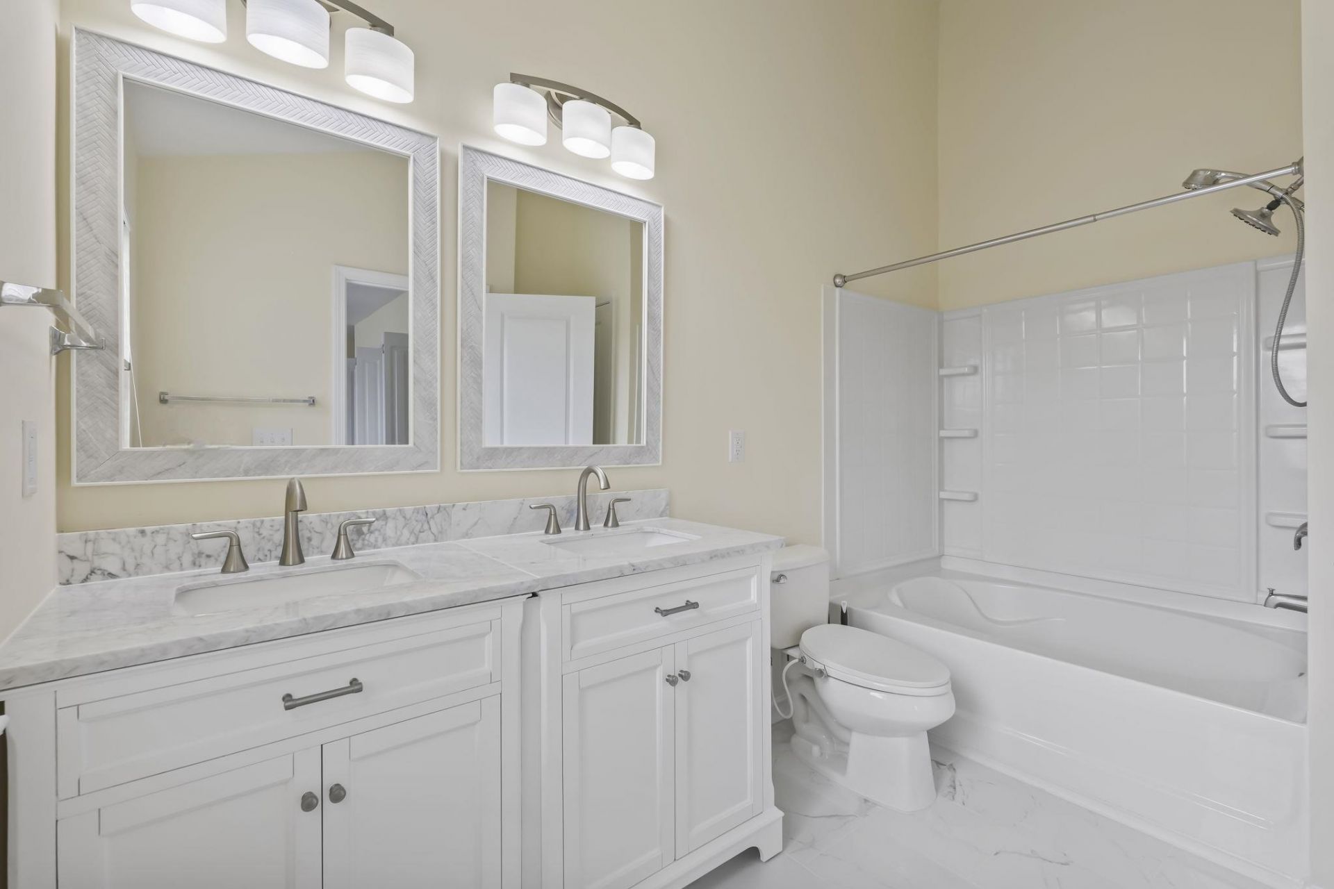 656 Pistoia Ln. Photo 33