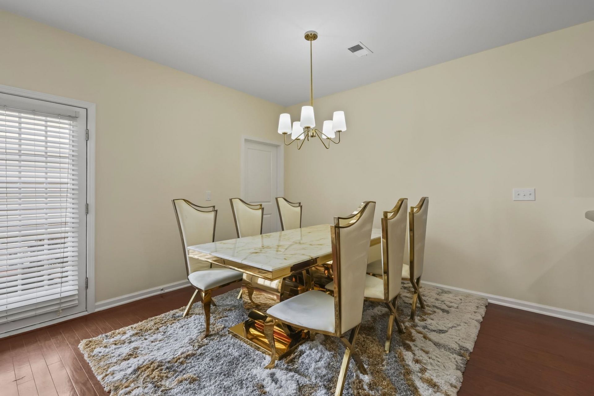 656 Pistoia Ln. Photo 9