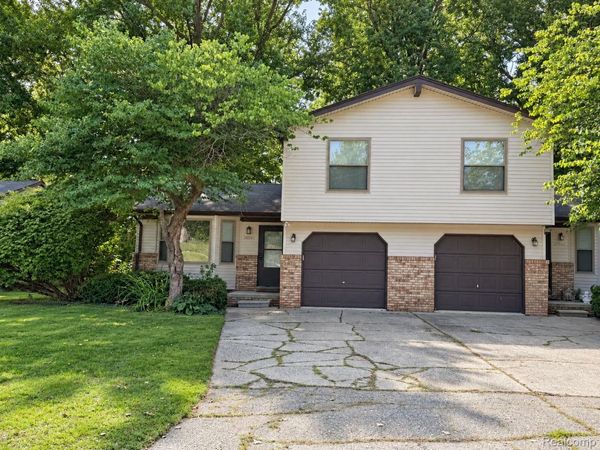 26926 Campau Lane , Harrison Township, Mi 48045