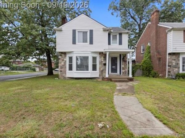 18903 Pinehurst Street, Detroit, Mi 48221