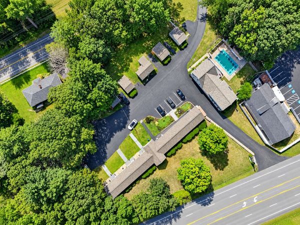 79 Old Post Road , Kittery, ME 03904