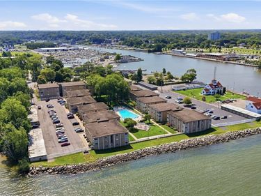 907 Westage at the Harbor, Rochester, NY 14617