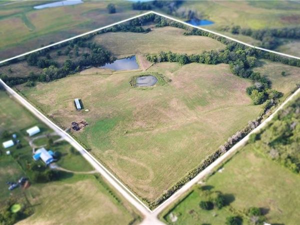 485 NE 18th Avenue, Trenton, MO 64683