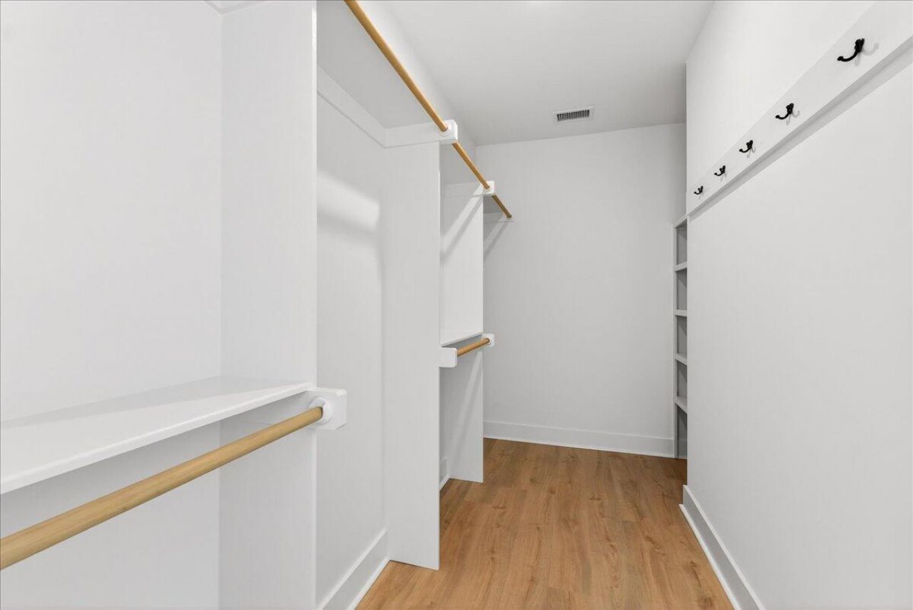 201 Clearpath Drive Photo 21