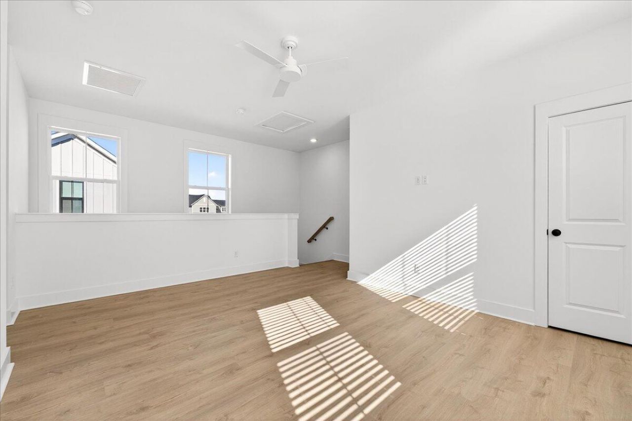 201 Clearpath Drive Photo 28