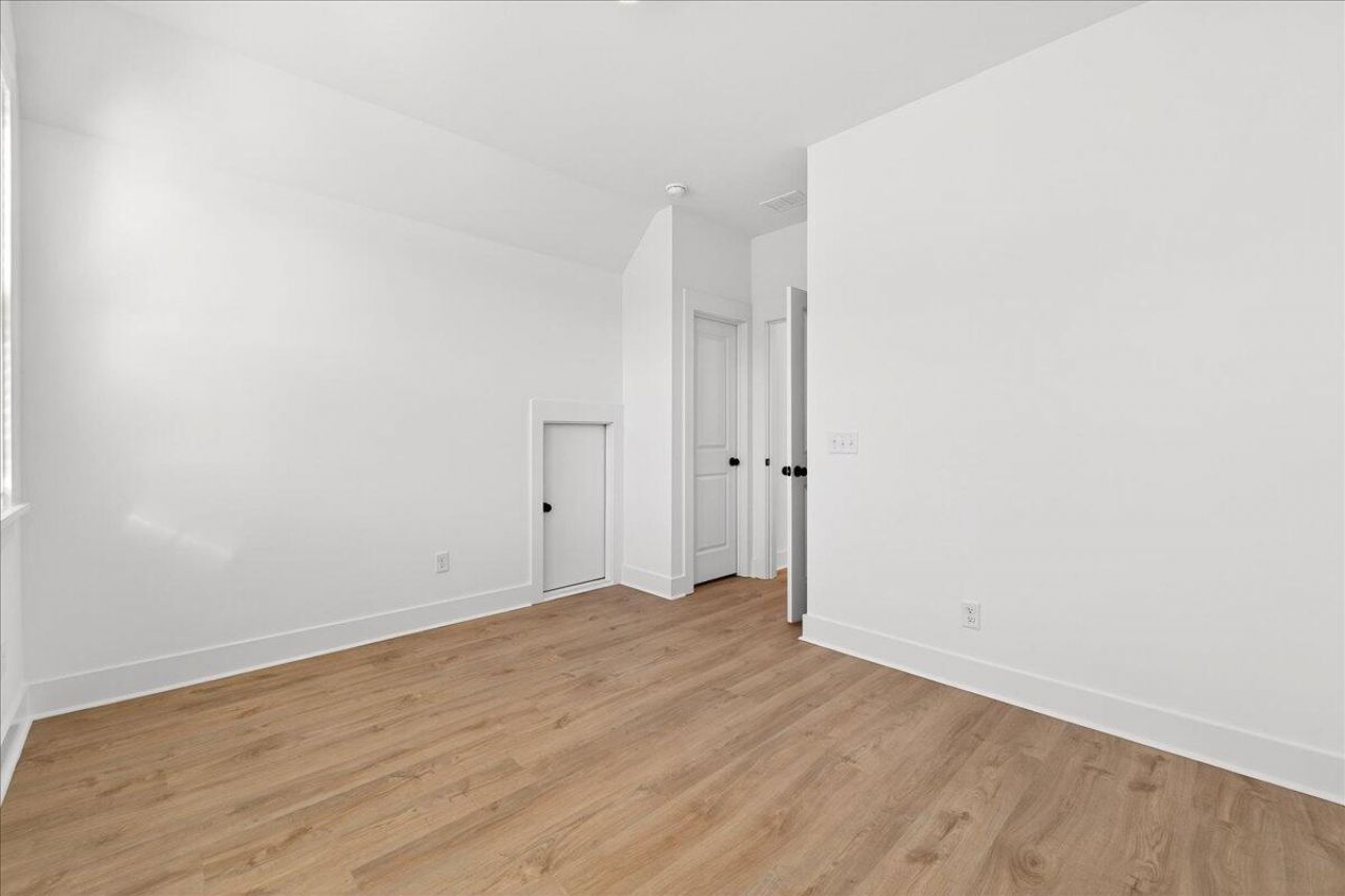 201 Clearpath Drive Photo 31