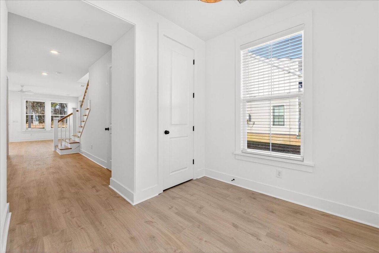 201 Clearpath Drive Photo 6