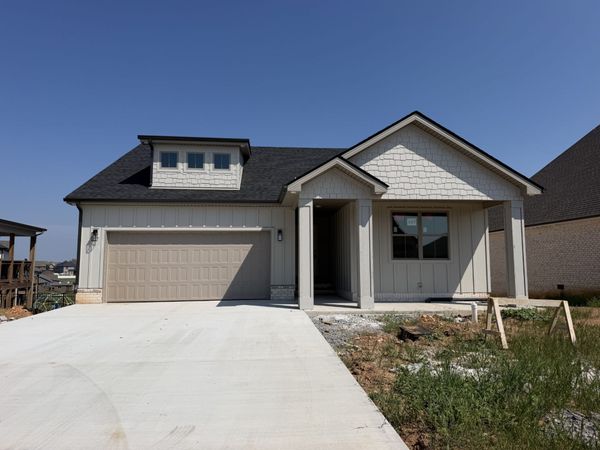 907 Bankside Dr , Clarksville, TN 37043