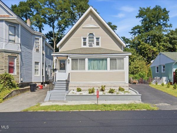 1101 Van Velsen Street, Schenectady, NY 12303