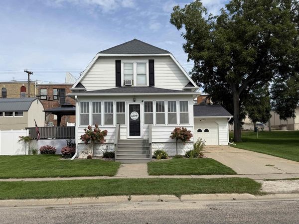 103 E Clark Street, Calmar, IA 52132