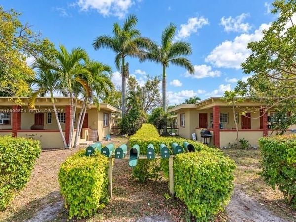 845 NW 2nd Ave , Homestead, FL 33030