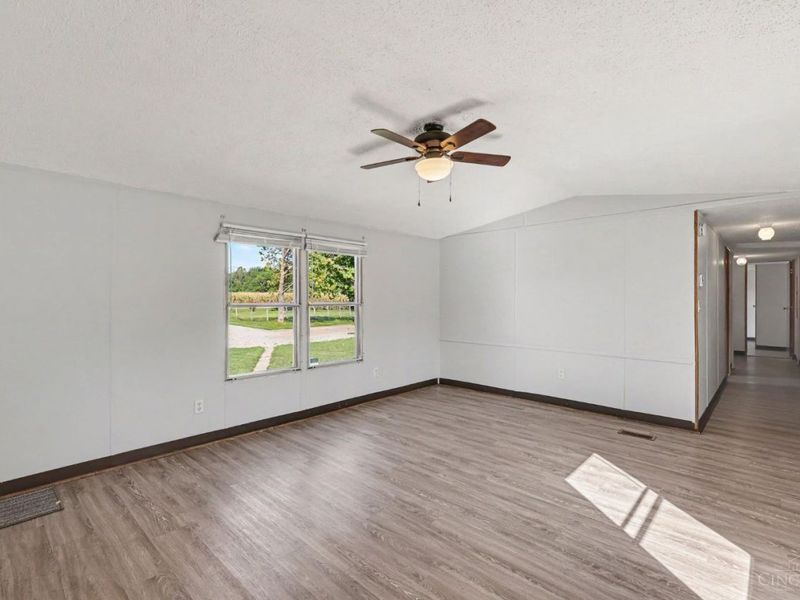 10802 Fite Hauck Road, Franklin Township, OH 45171 Photo 3