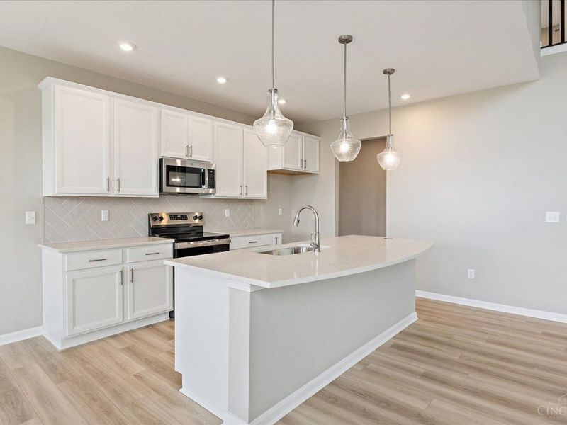6525 River Birch Street, Tipp City, OH 45371 Photo 2