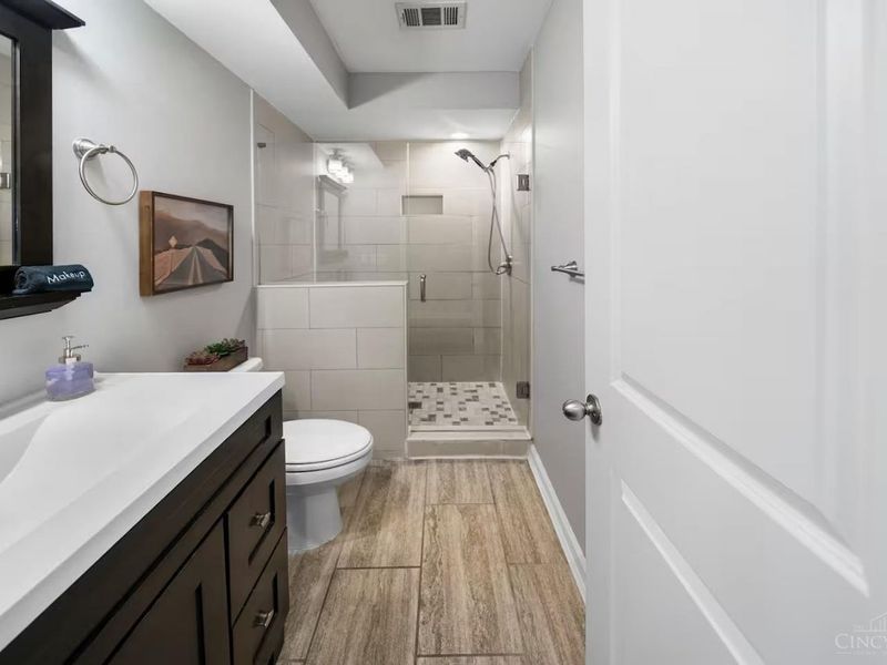 2201 Reading Road, Unit 1, Cincinnati, OH 45202 Photo 20