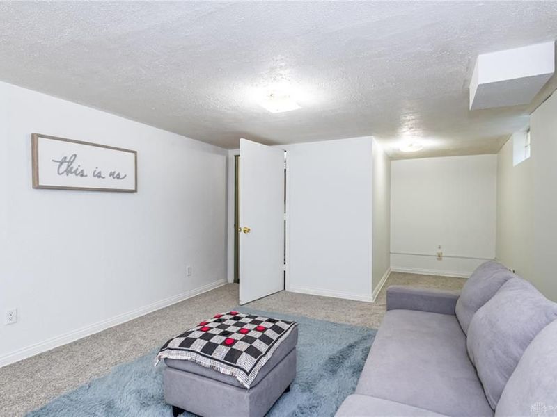 1712 Forrer Boulevard, Kettering, OH 45420 Photo 37