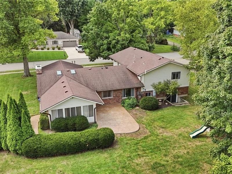 7611 Pelway Drive, Centerville, OH 45459 Photo 4