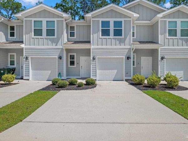 8920 Brigade Trl, Pensacola, FL 32534
