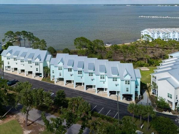 16136 Innerarity Pt Rd, Pensacola, FL 32507