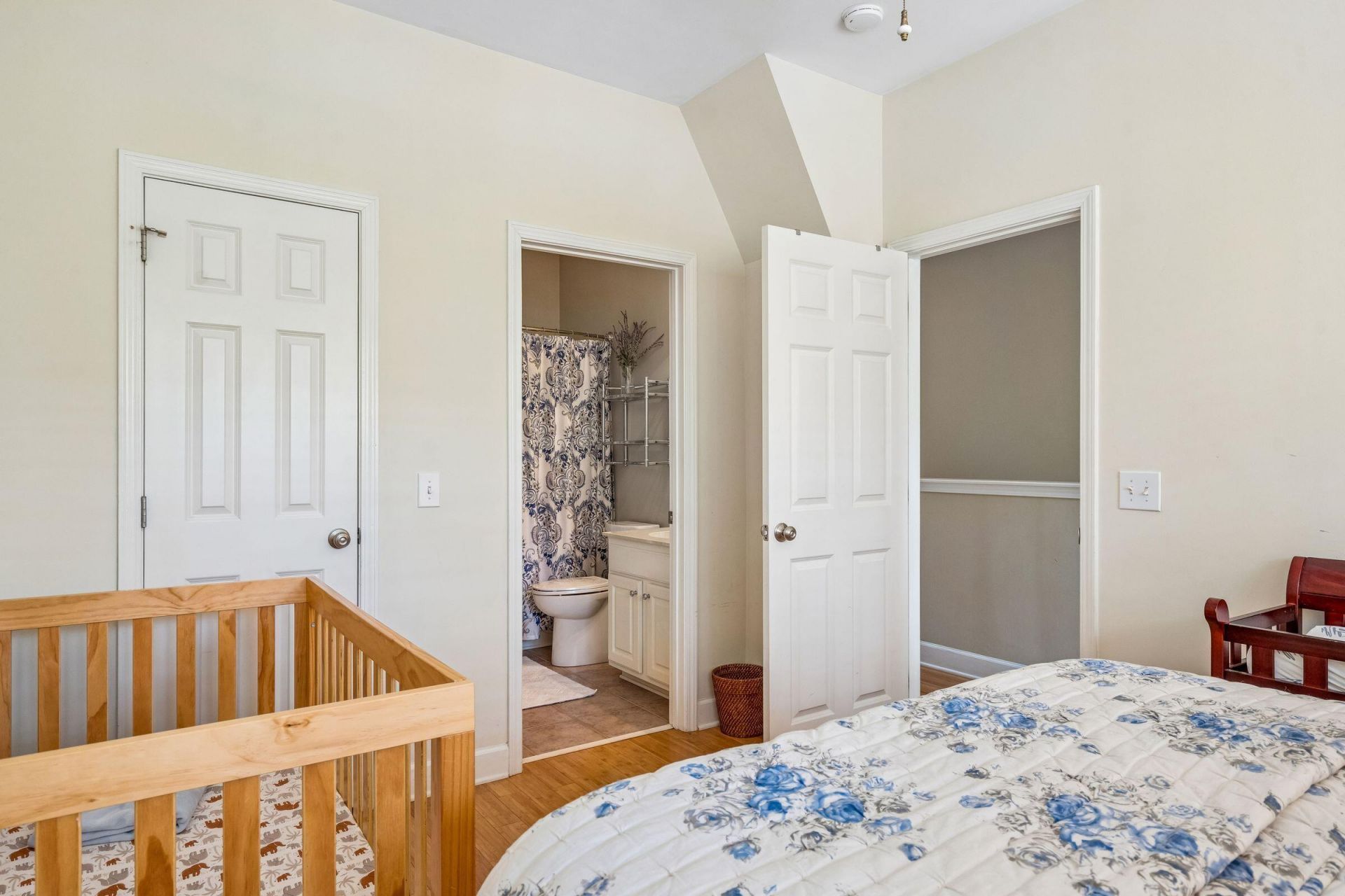 2392 Kings Gate Lane Photo 28
