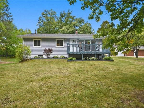 5121 Independence Road, Saginaw, MN 55779