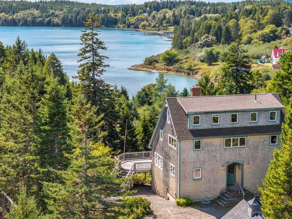 7 Minturn Road , Swans Island, ME 04685