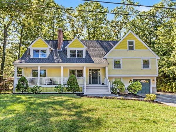 30 Sarah St, Burlington, MA 01803
