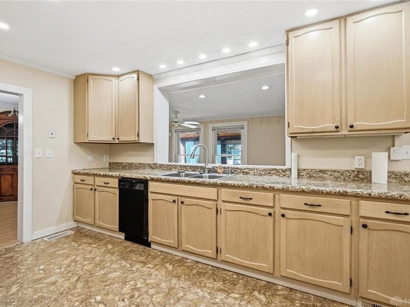 5281 Soldiers Home Miamisburg Road, Miami Township, OH 45342 Photo 24