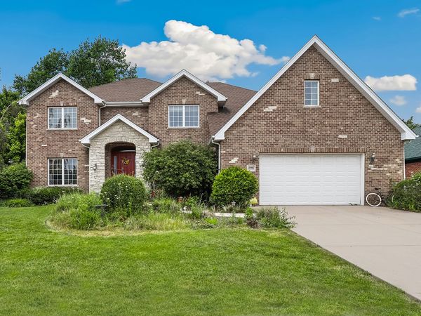 10981 Pioneer Trail, Frankfort, IL 60423