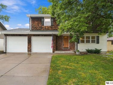 425 S 52nd Street, Lincoln, NE 68510
