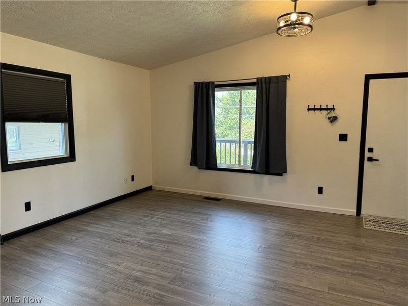 522 Grandview Avenue, Barberton, OH 44203 Photo 6