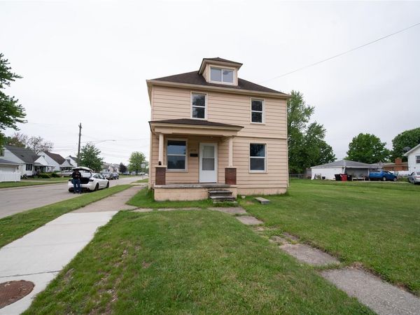 16758 Frazho Road, Roseville, Mi 48066