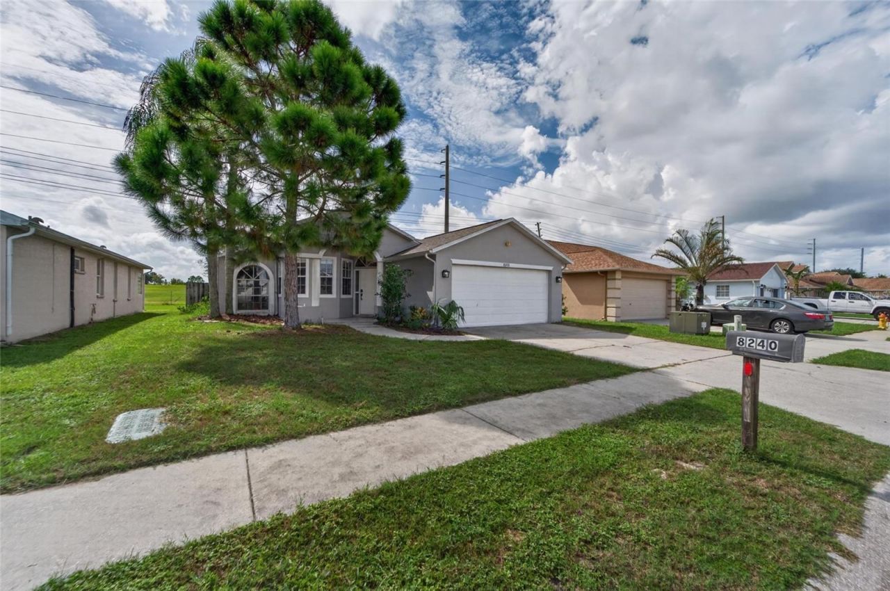 8240 National Drive , Port Richey, FL 34668 Photo