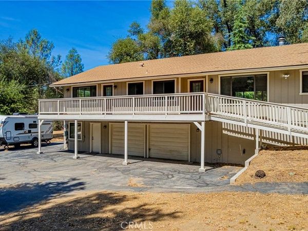 45453 N Oakview, Oakhurst, CA 93644