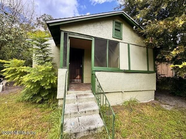 5242 DODGE Road, Jacksonville, FL 32209
