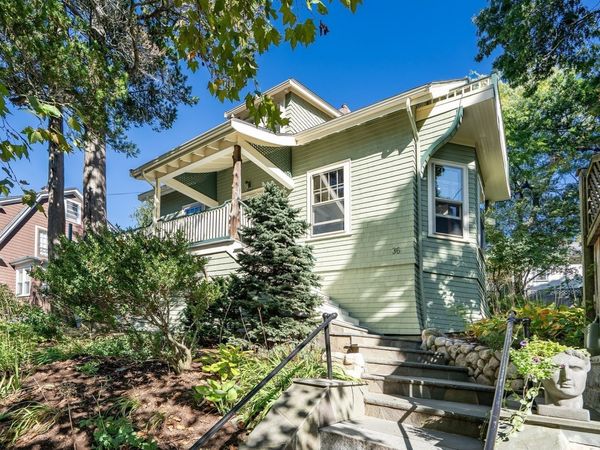 36 Warwick Rd, Watertown, MA 02472