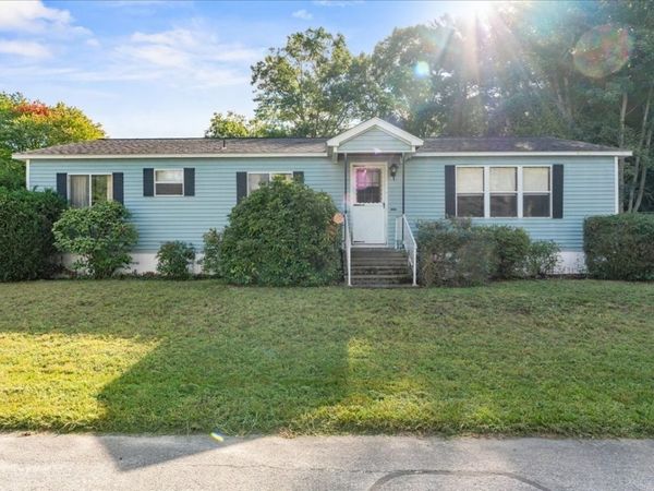 36 Silver Birch Ln, Kingston, MA 02364