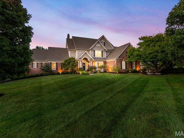 5 Barn Side Court, Eureka, MO 63025