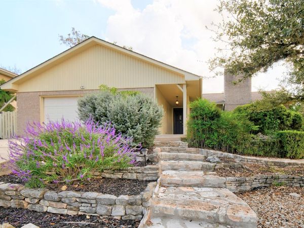 1309 Carol Ann Dr, Kerrville, TX 78028